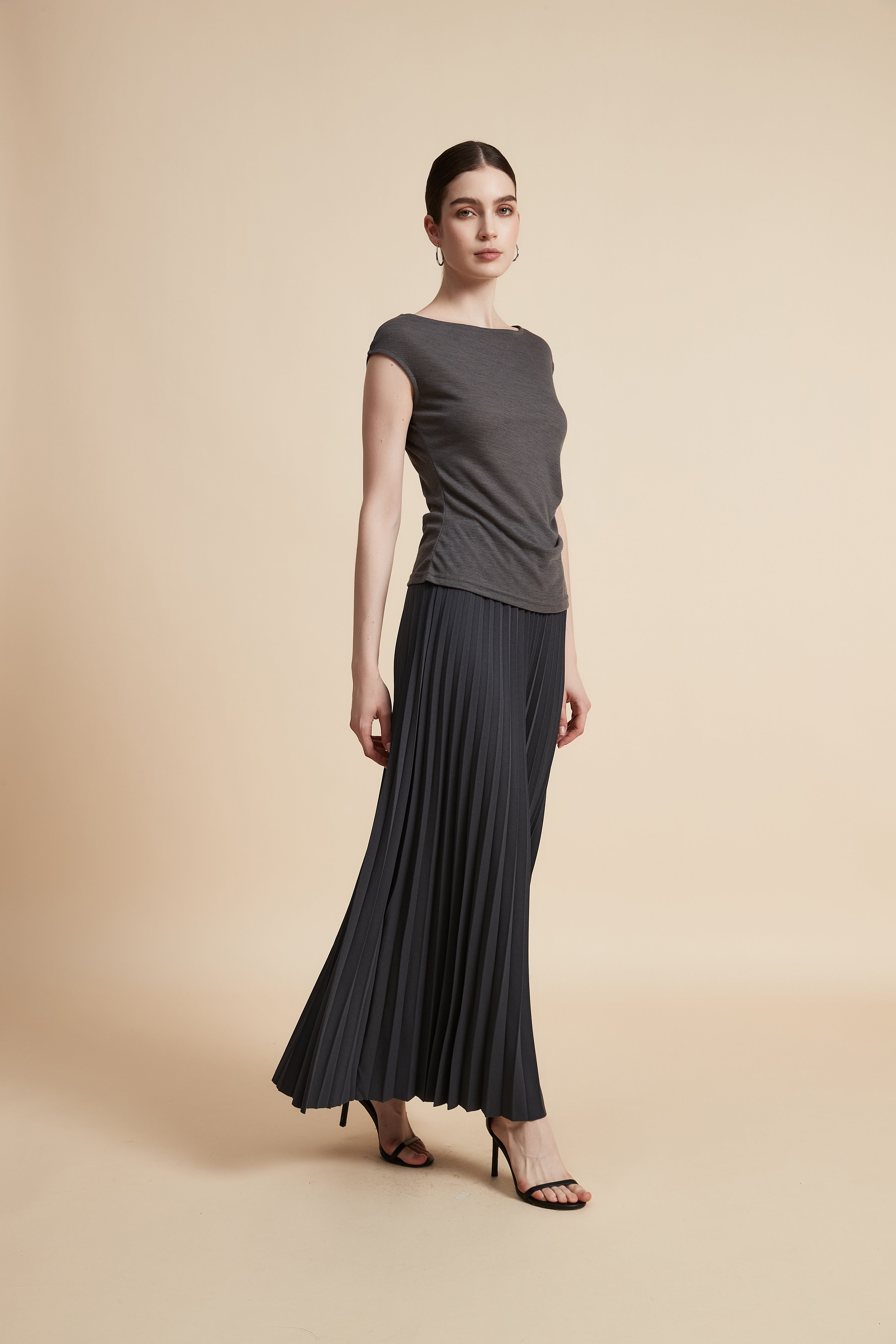 Solid Long Pleated Skirt