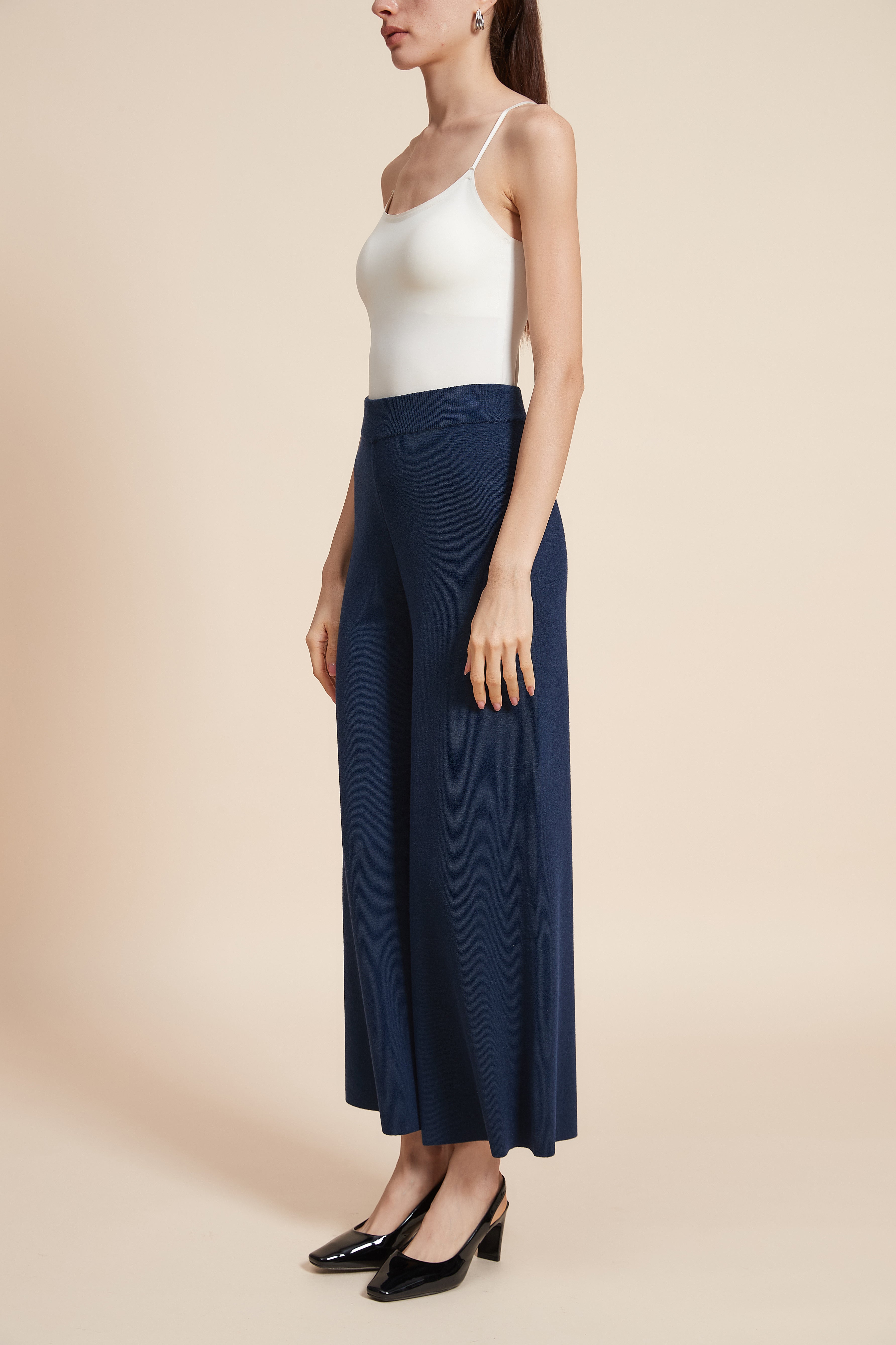 Plain Wide-Leg Long Pants