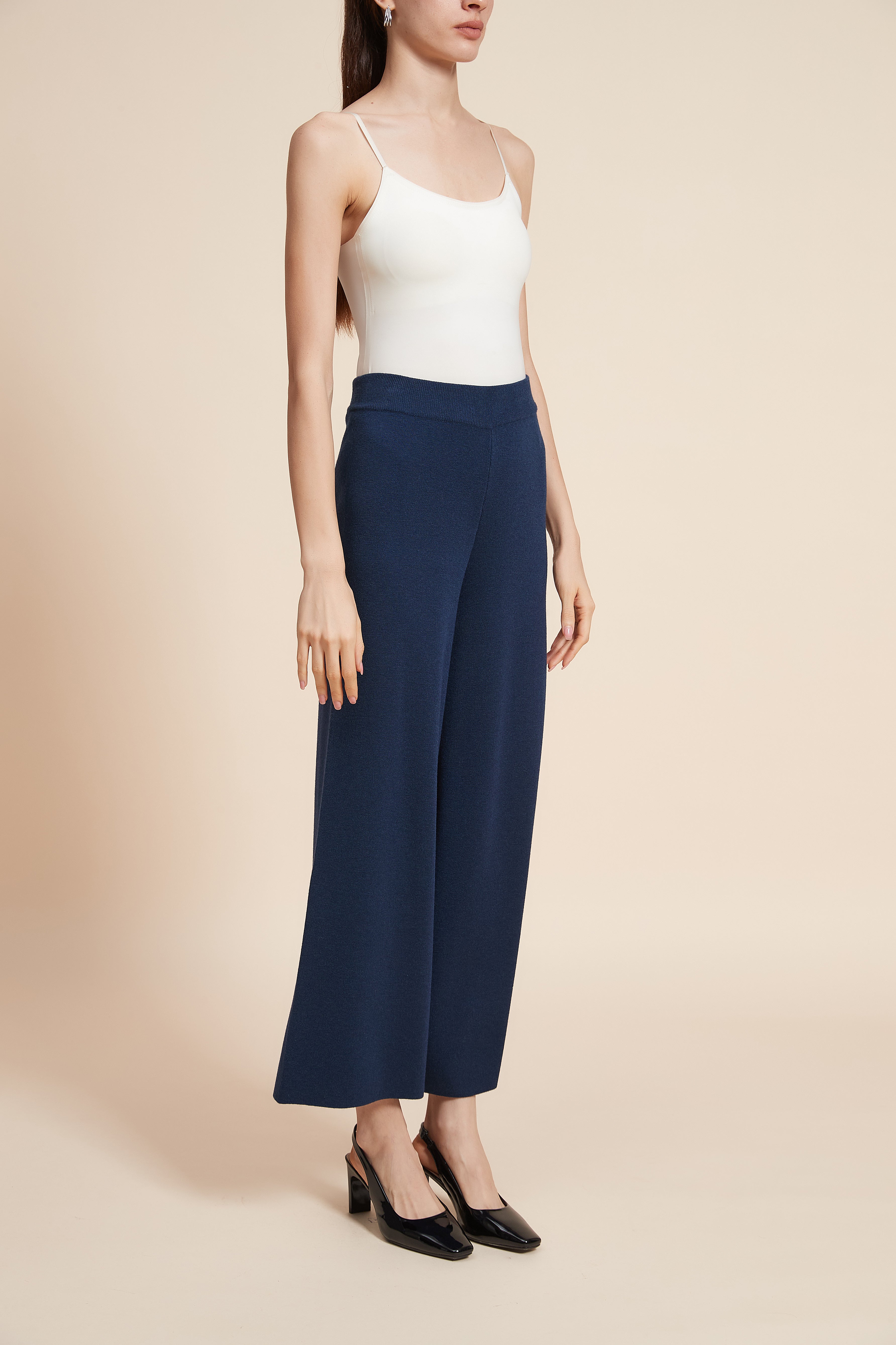 Plain Wide-Leg Long Pants
