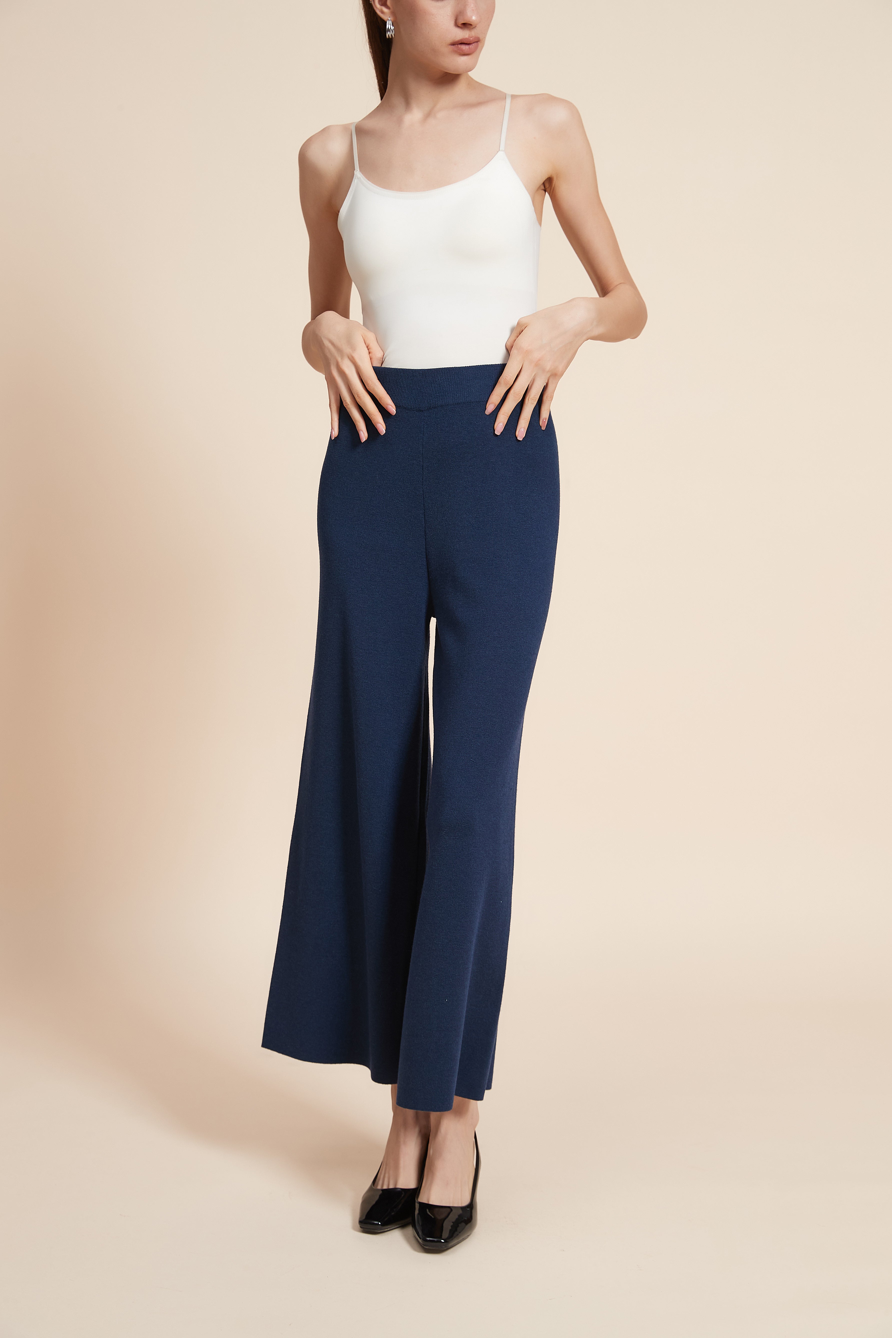 Plain Wide-Leg Long Pants