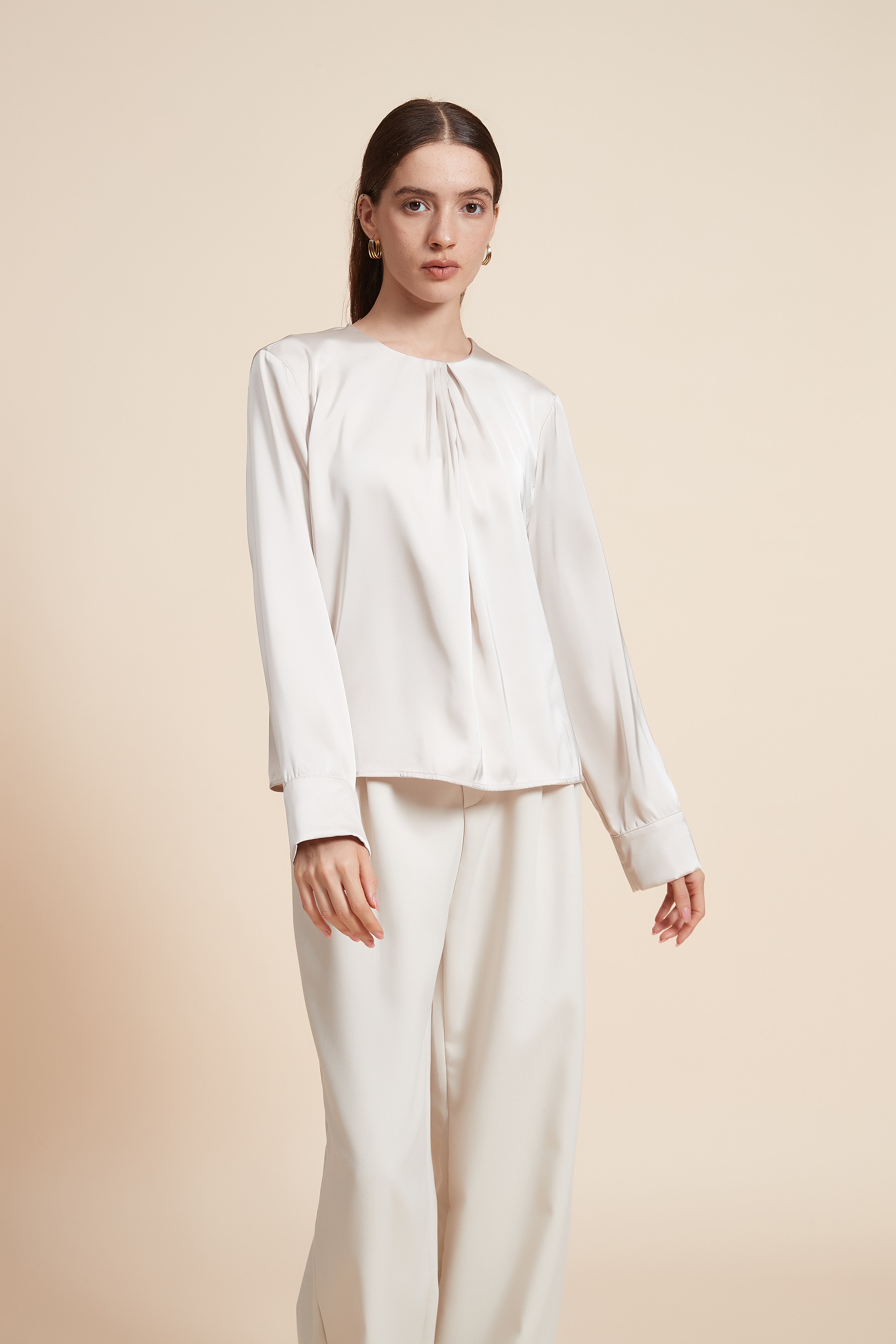 Loose-Fit Long Sleeve Plain Blouse