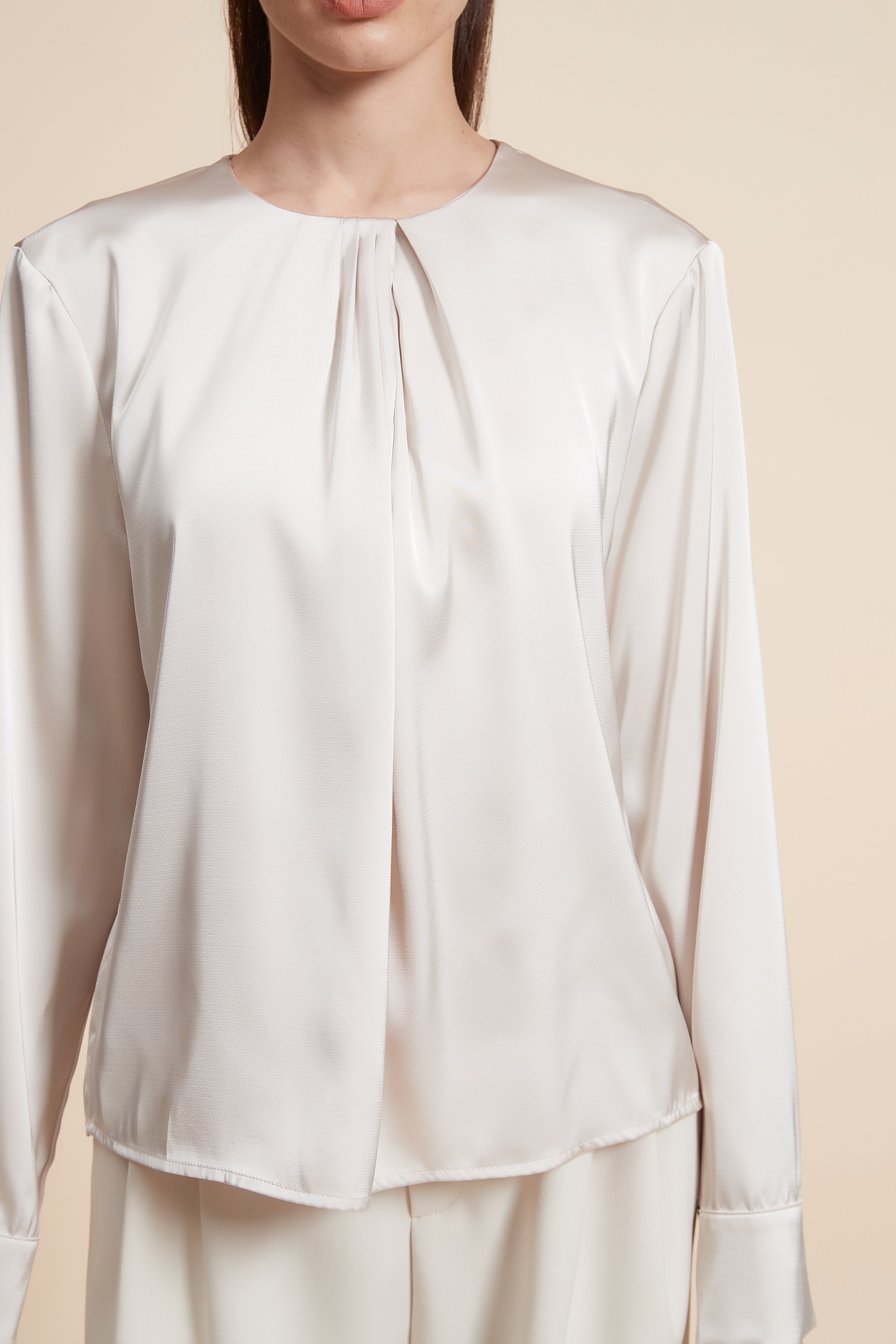 Loose-Fit Long Sleeve Plain Blouse