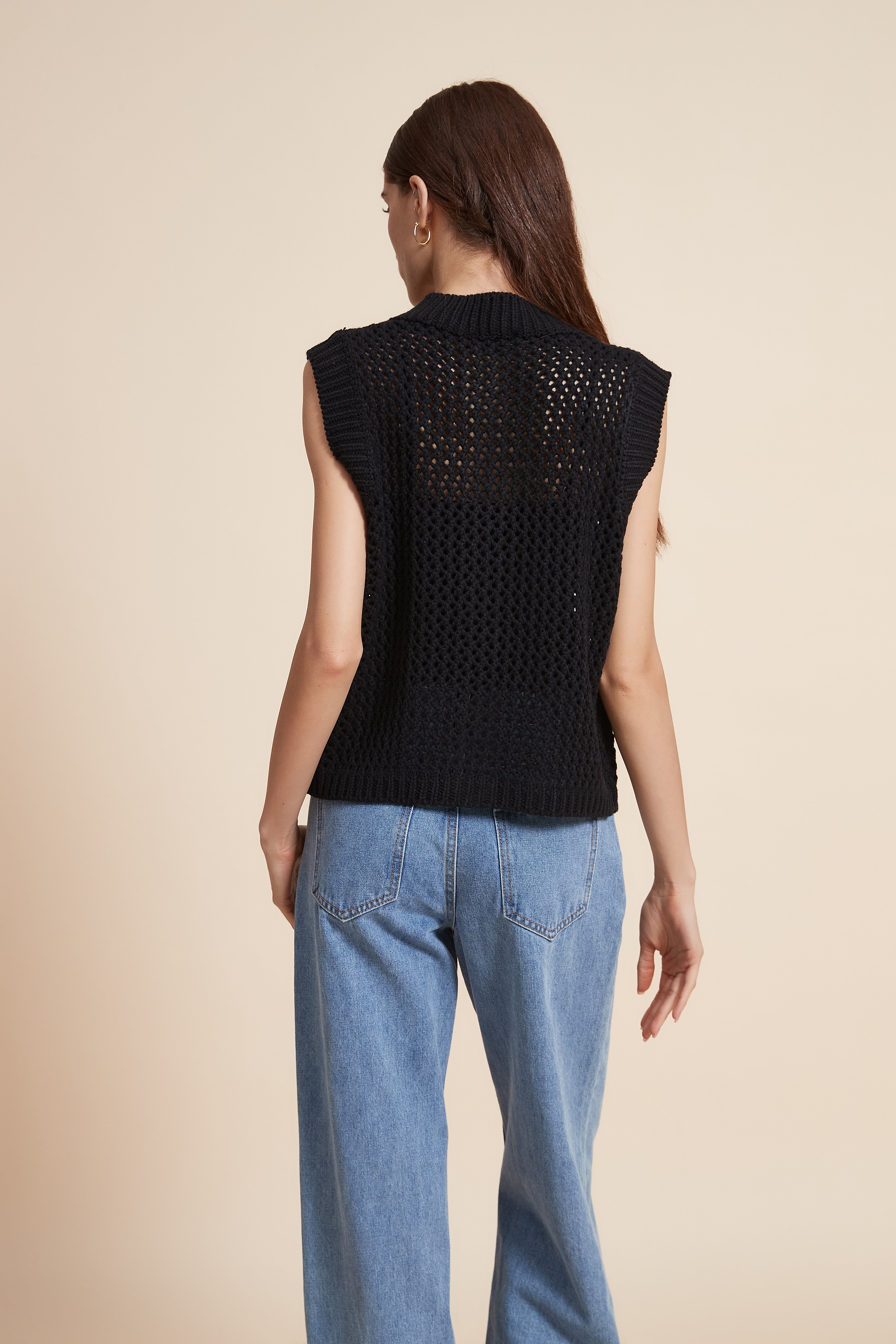 Plain Knitted Sleeveless Sweater