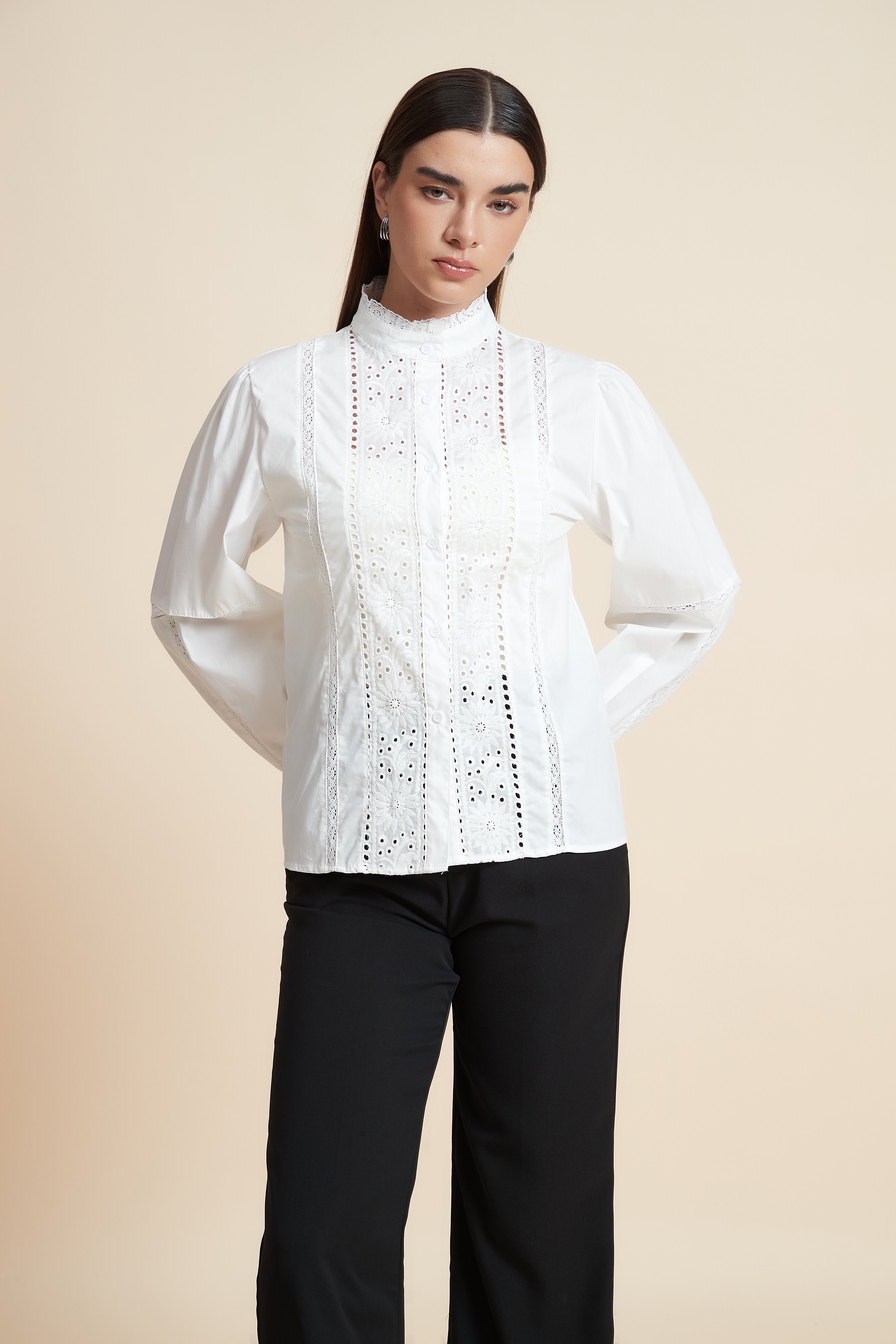 トップス LOHEN T-BLOUSE Long-Sleeved Lace Blouse With Waist-Length Sleeves