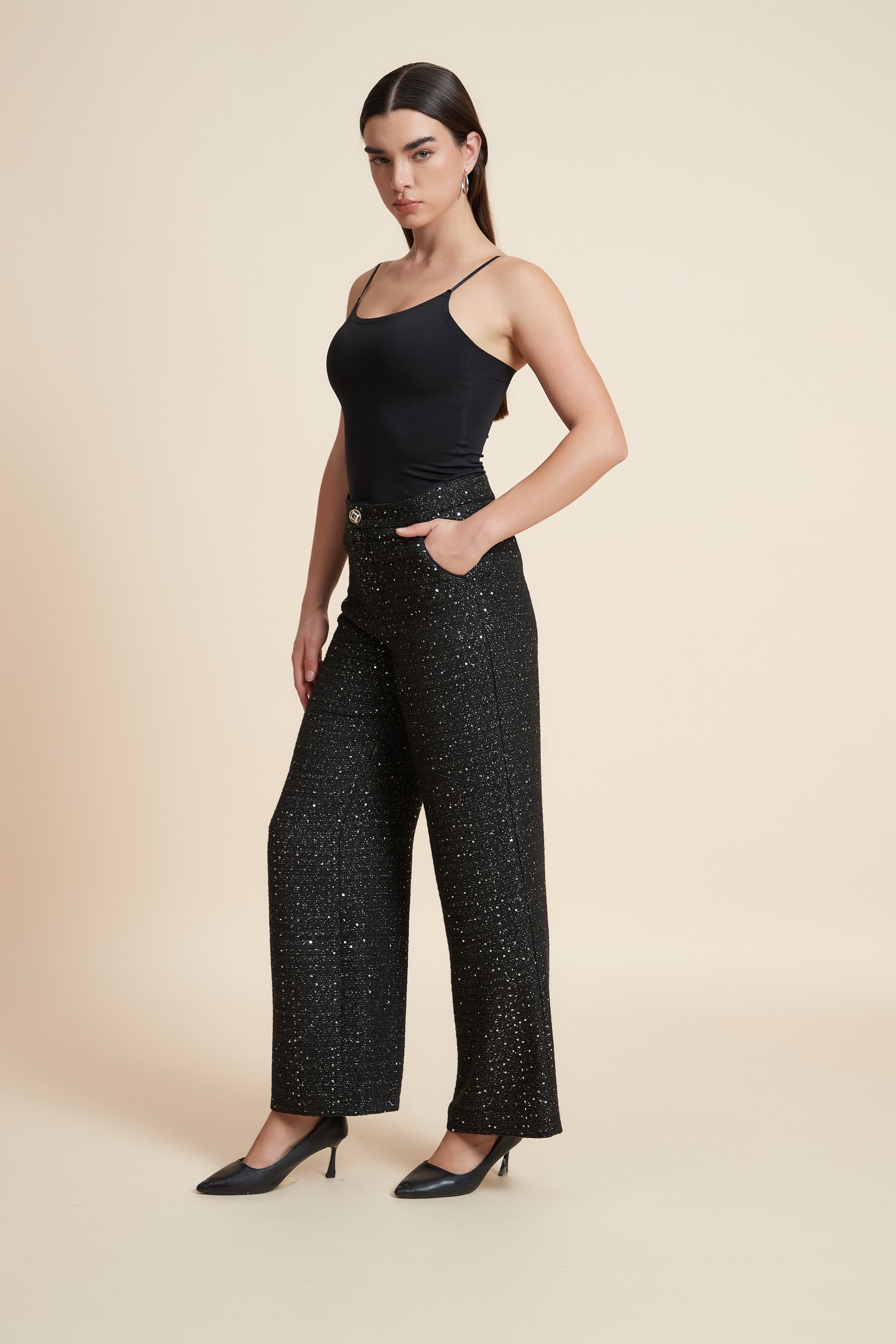 بنطلون طويل لامع بقصة واسعة