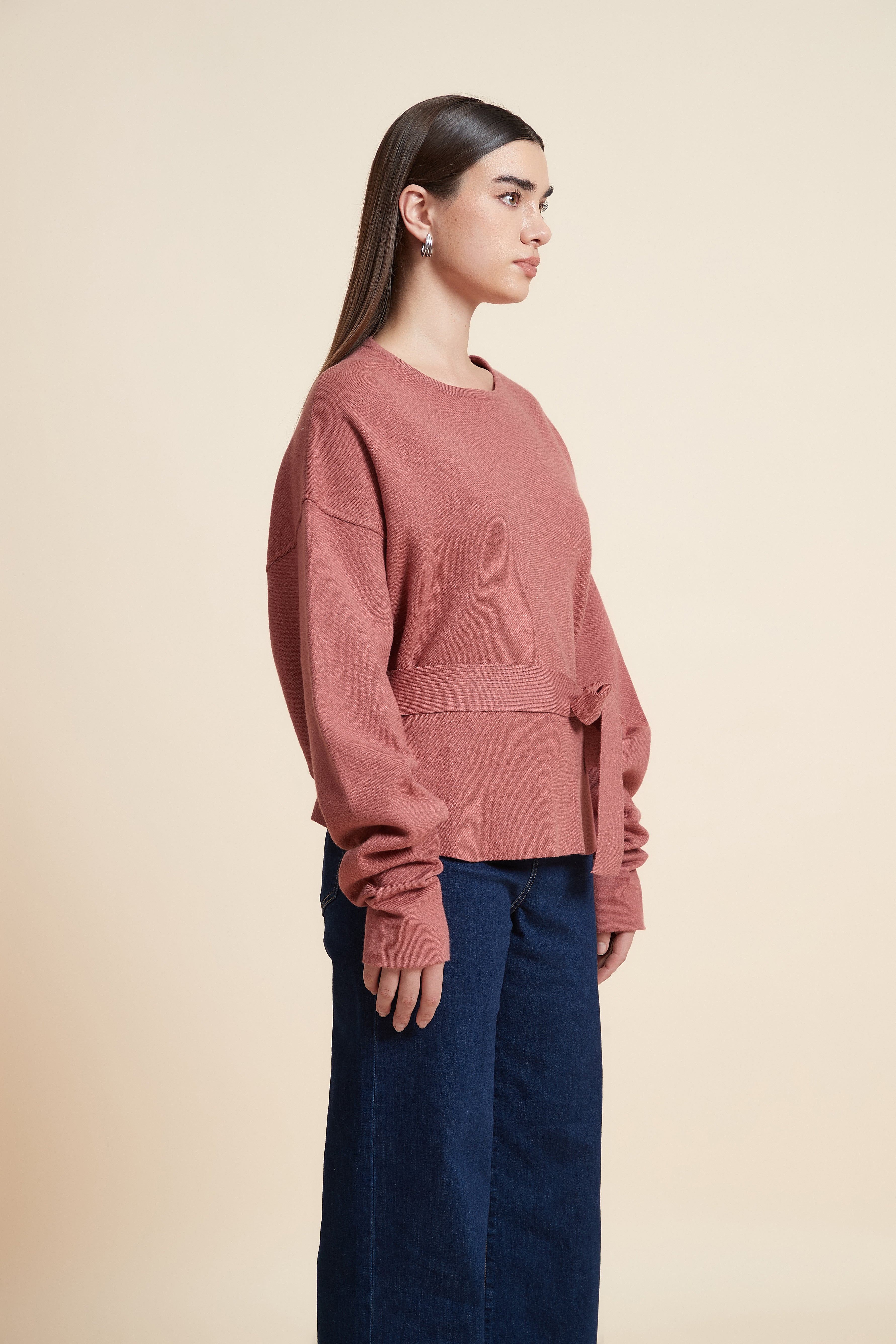 سويت شيرت سادة بكم طويل واسع