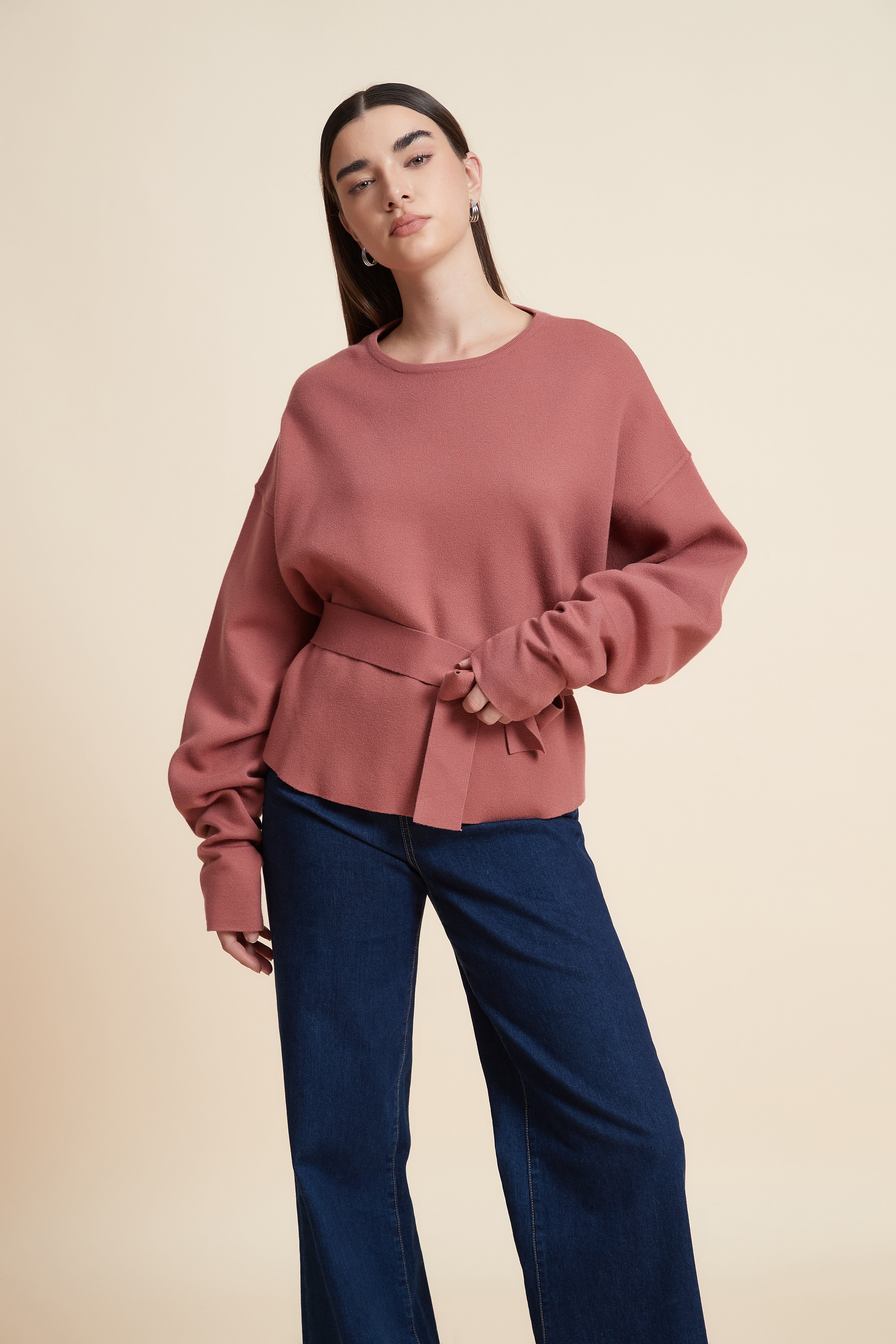 سويت شيرت سادة بكم طويل واسع