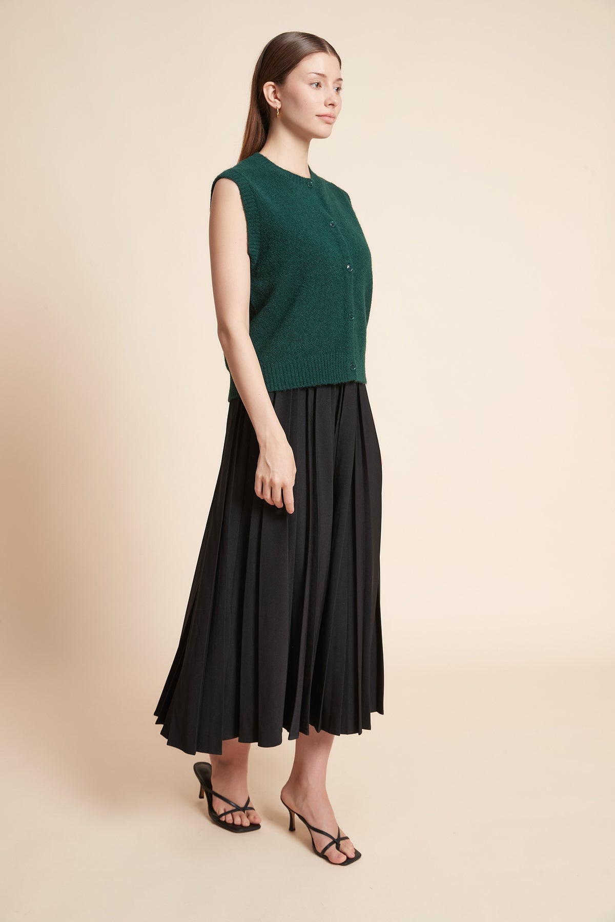 Sleeveless Top With Front Buttons