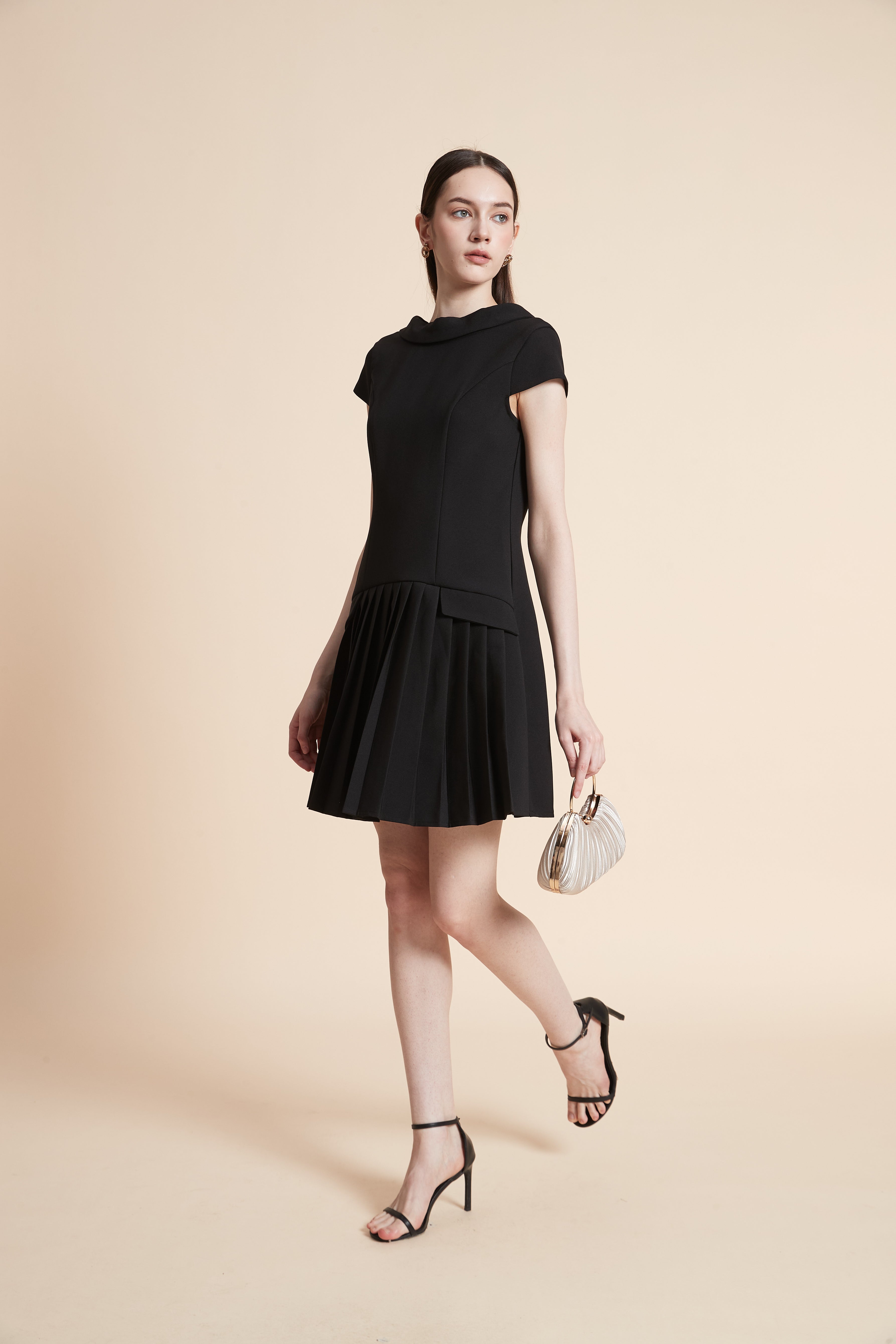 Short Plain Dress with Short Sleeves