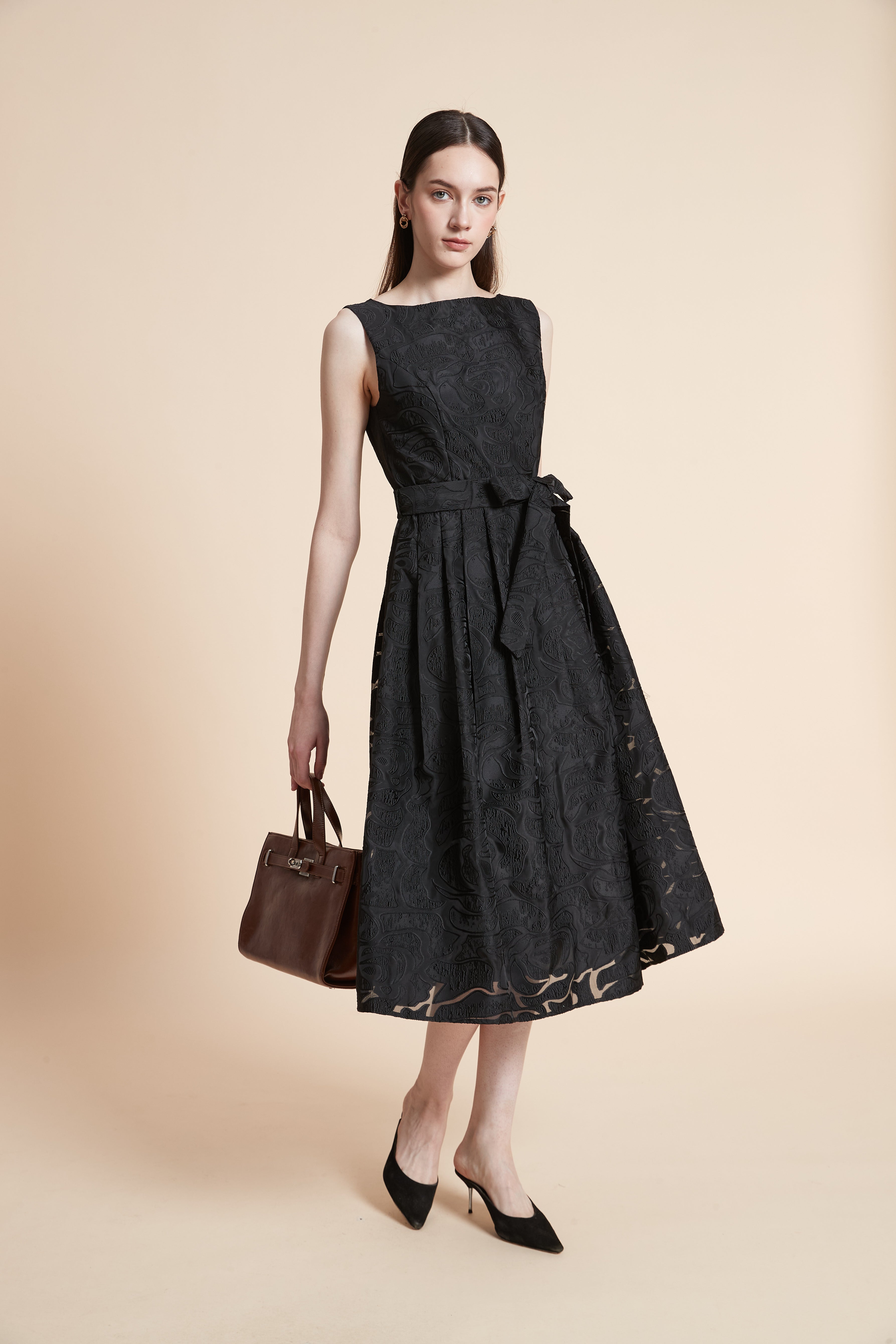 Floral Sleeveless Midi Dress