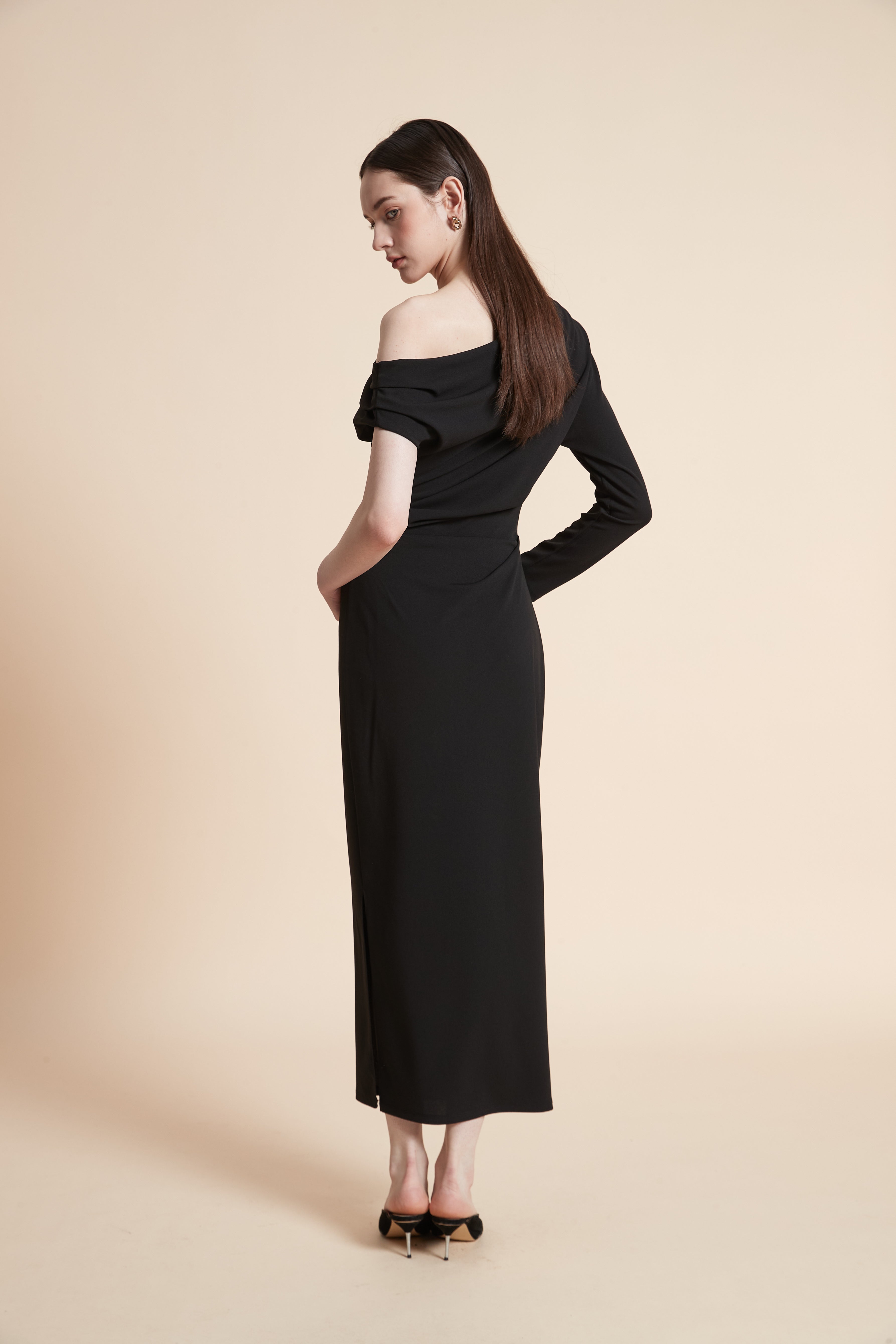 Off-Shoulder Long Sleeve Midi Dress