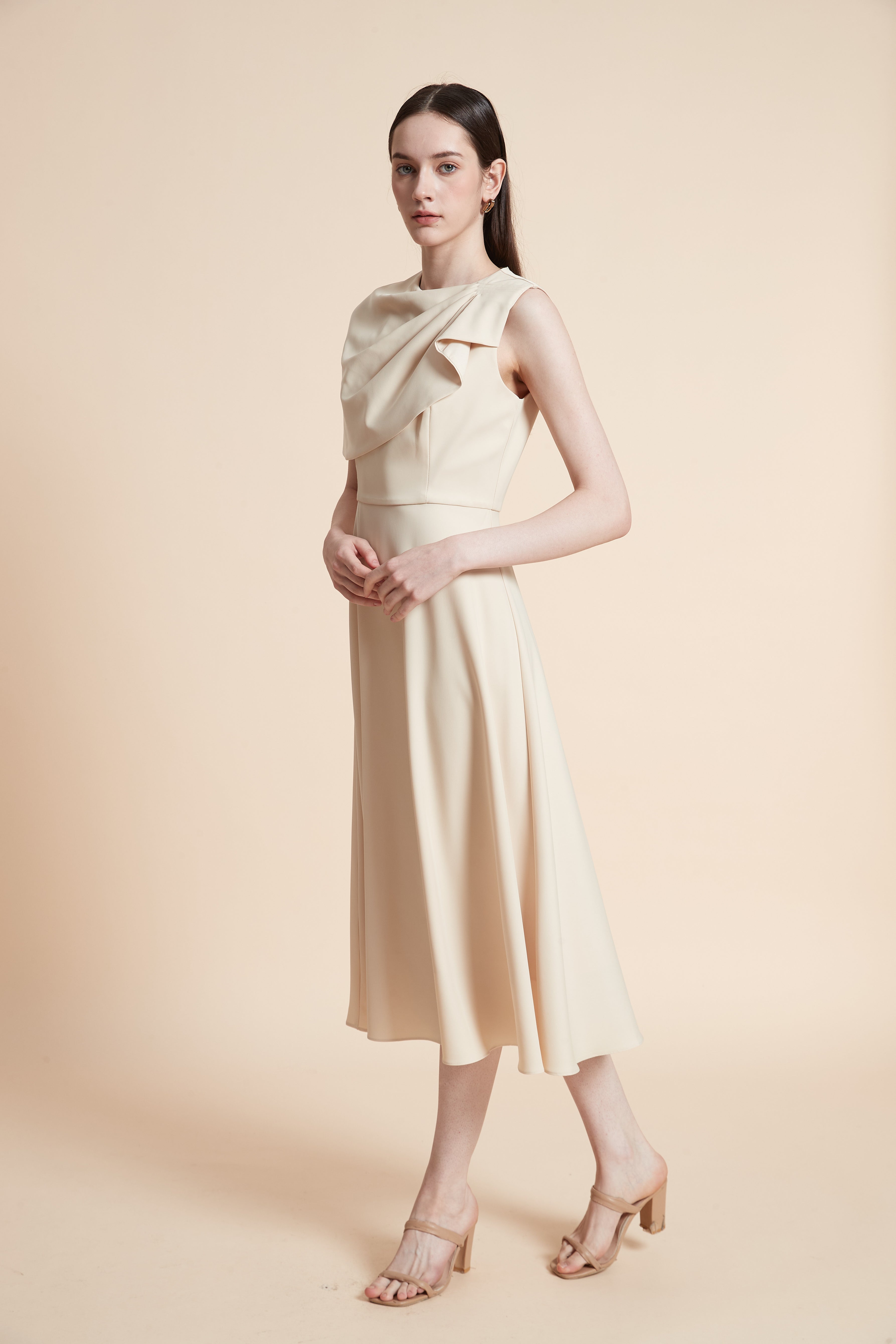 Simple Short Sleeve Midi Dress