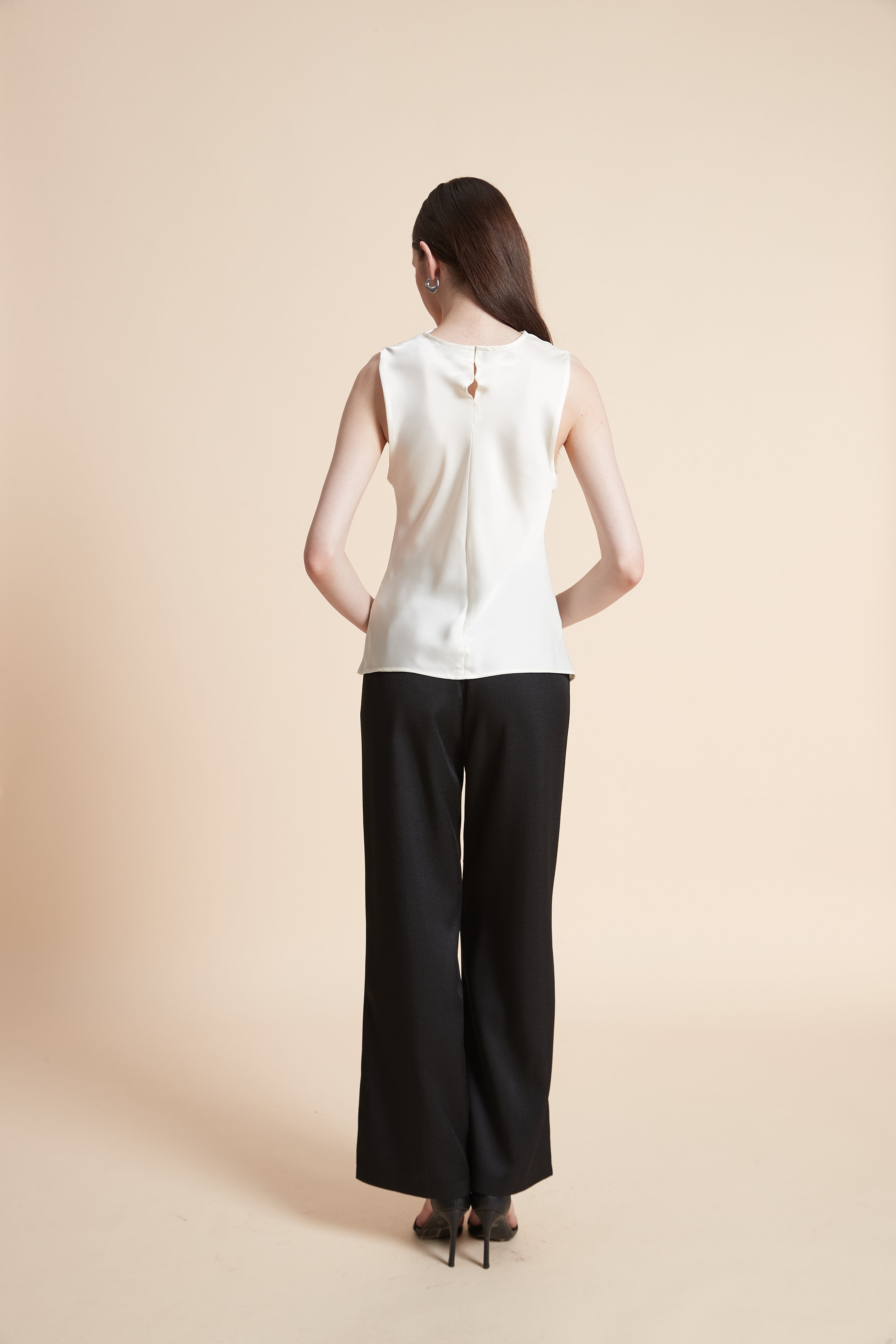 Soft Sleeveless Solid Blouse