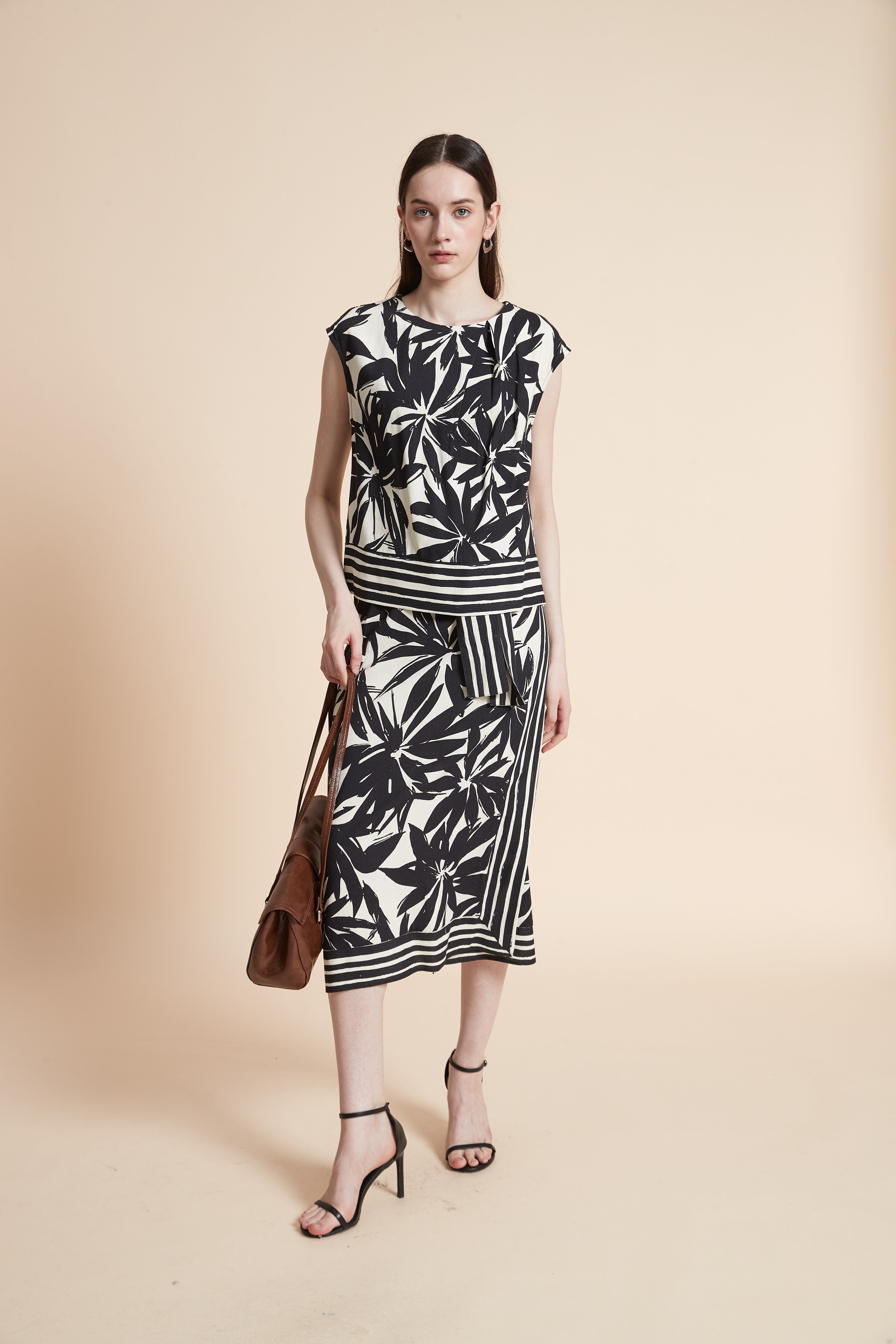 Sleeveless Printed Blouse