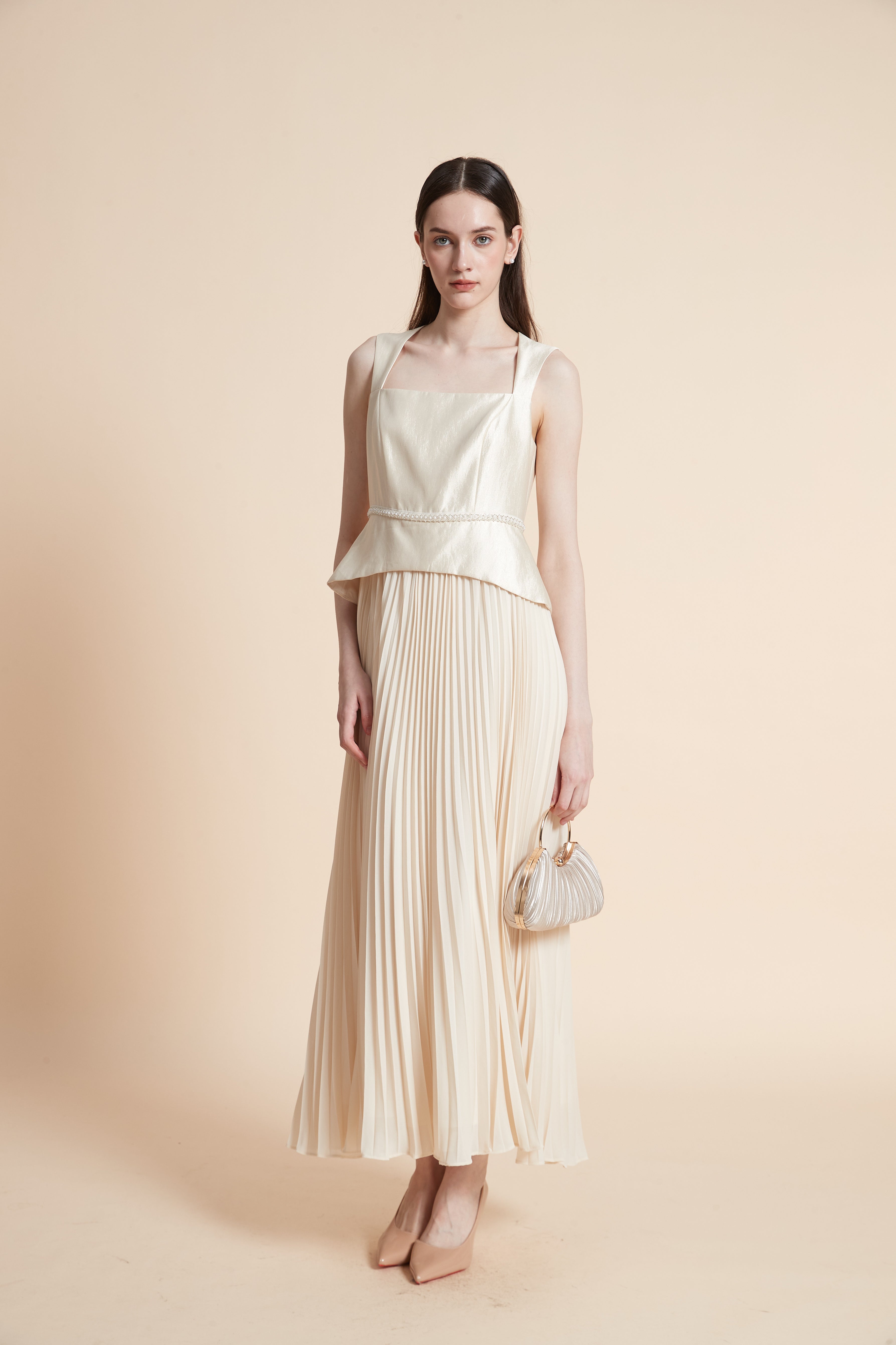 فستان ماكسي سادة بدون أكمام بليسيه