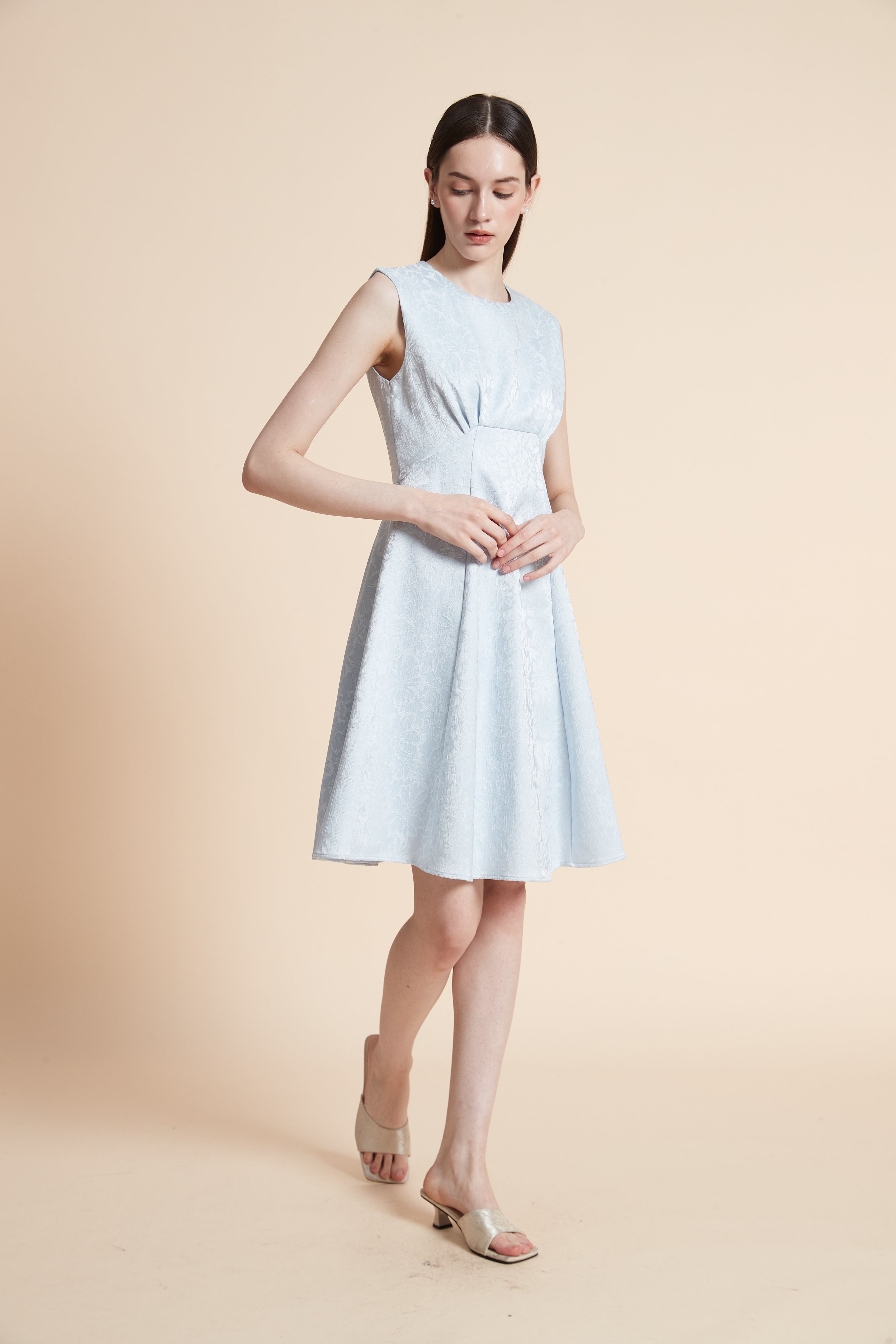 Knee-Length Sleeveless Printed Dress