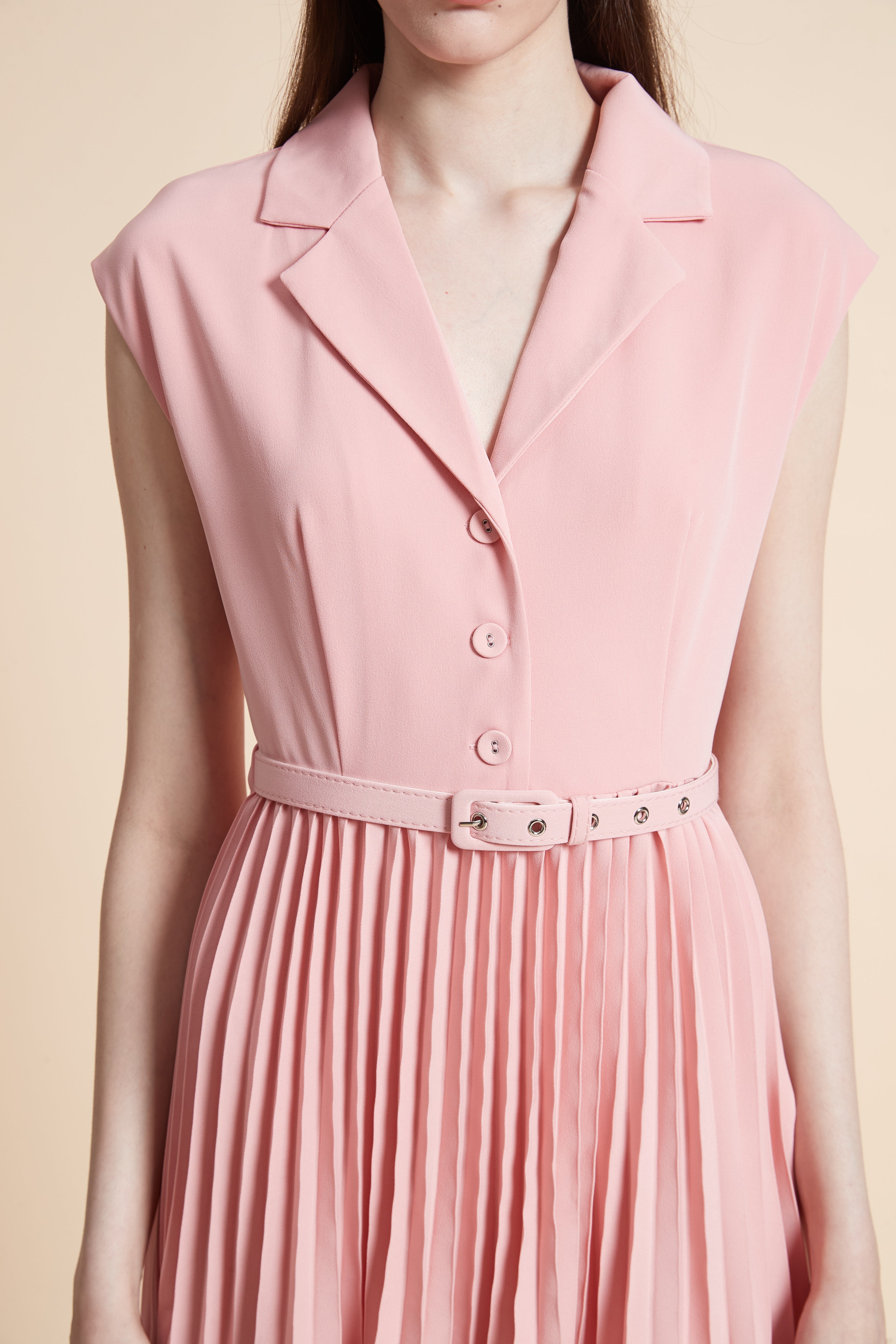 فستان بطول الركبة سادة بدون أكمام بليسية