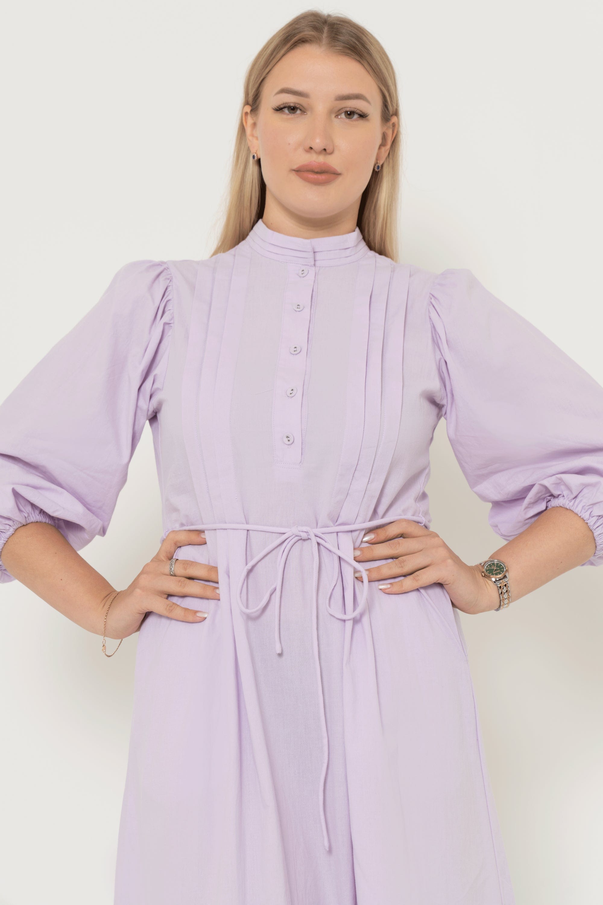 Yola Solid color midi dress with pockets and long sleeves