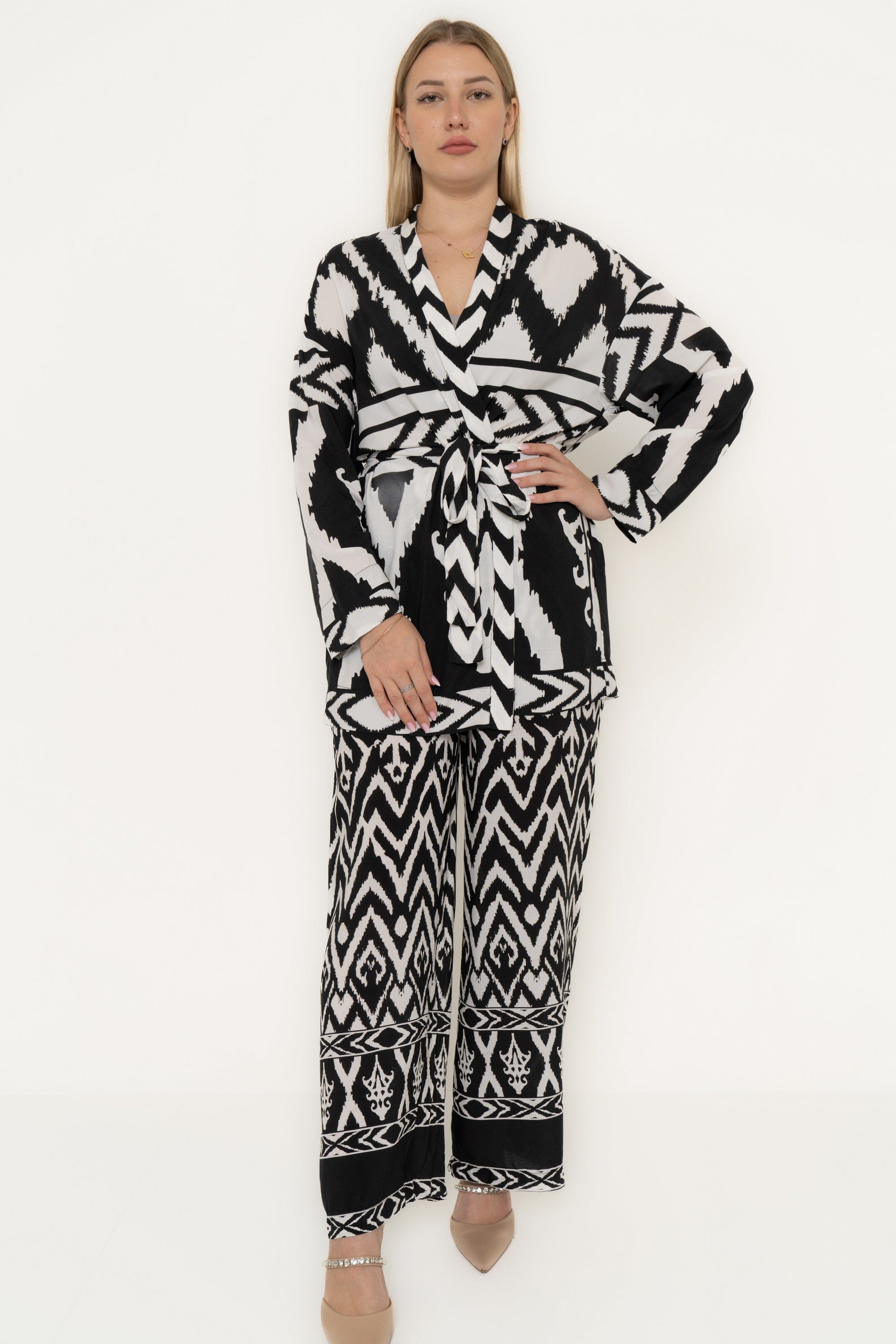 Long-Sleeve Patterned Cardigan With A Waist Tie