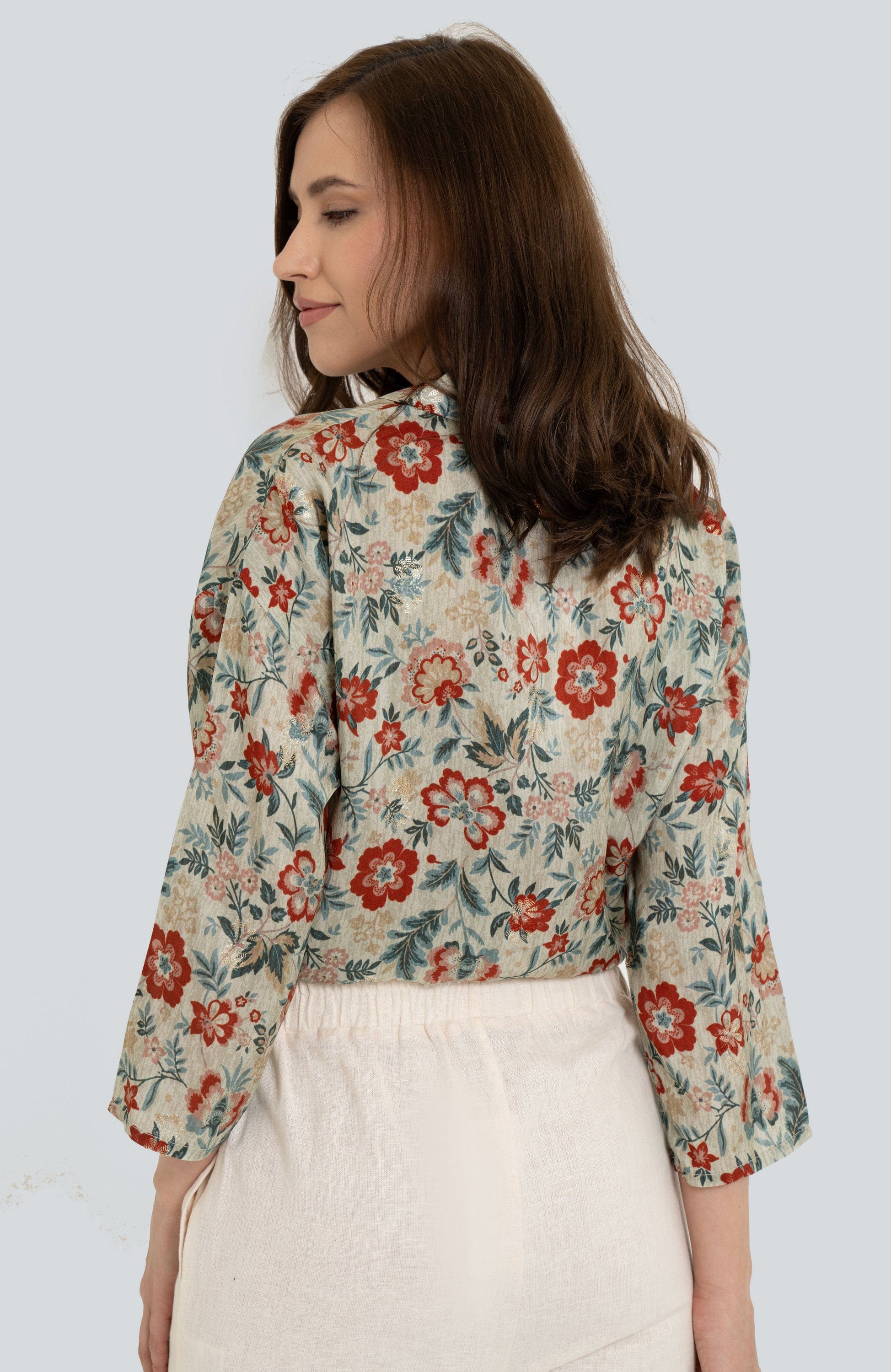 Yola Short Blouse with Floral Pattern