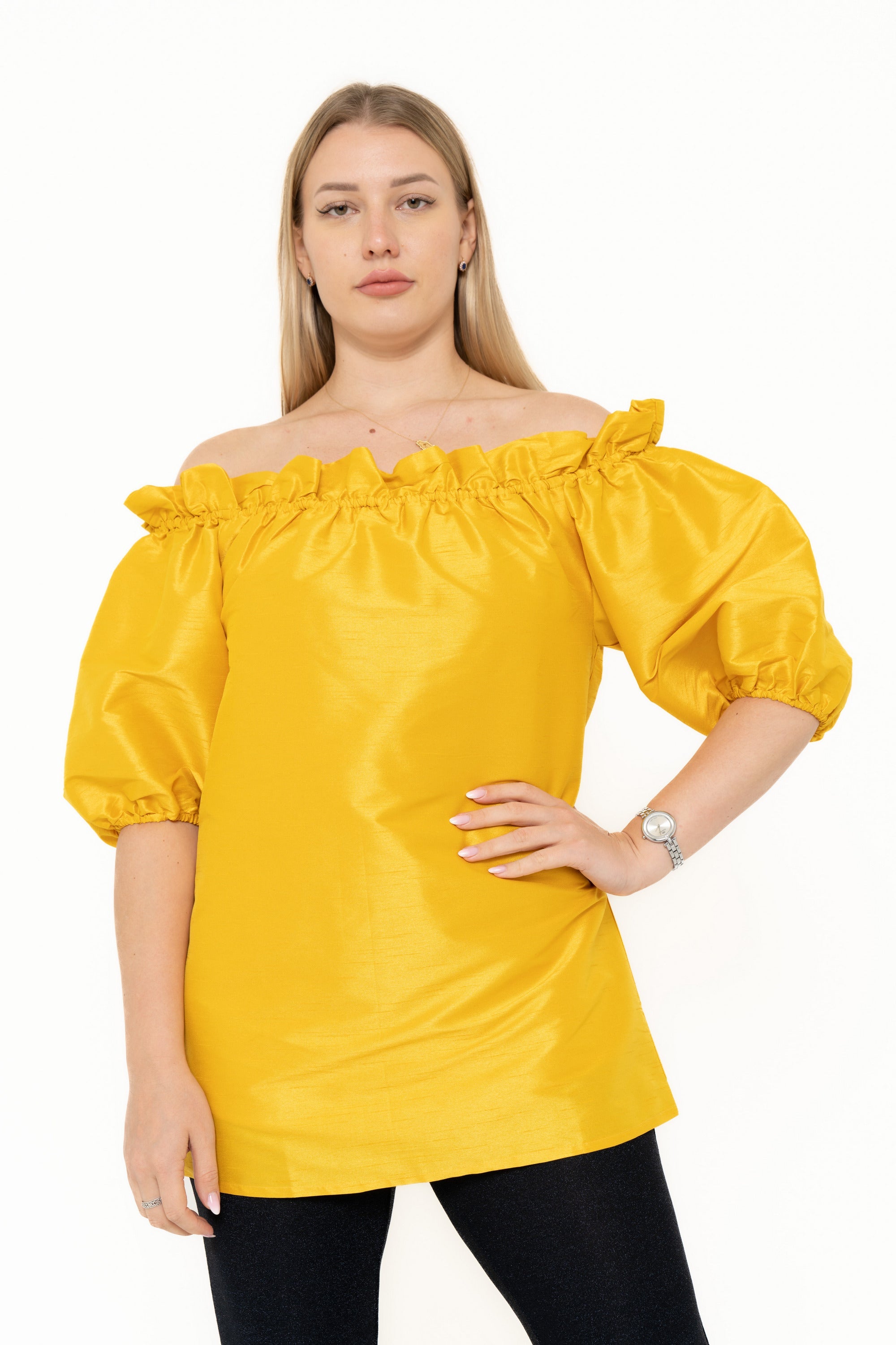 Yola Off-Shoulder Short Sleeve Blouse